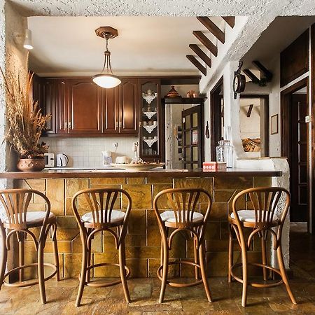 The Rustic Hug Apartment Athens Exterior photo
